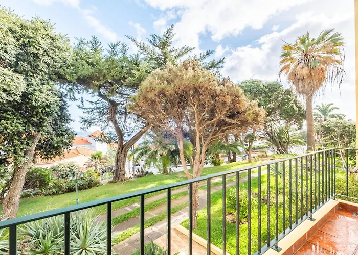 Sea Garden By Homie * Caniço